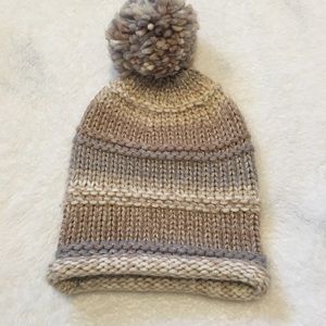 Steve Madden Chunky Knit Beanie
